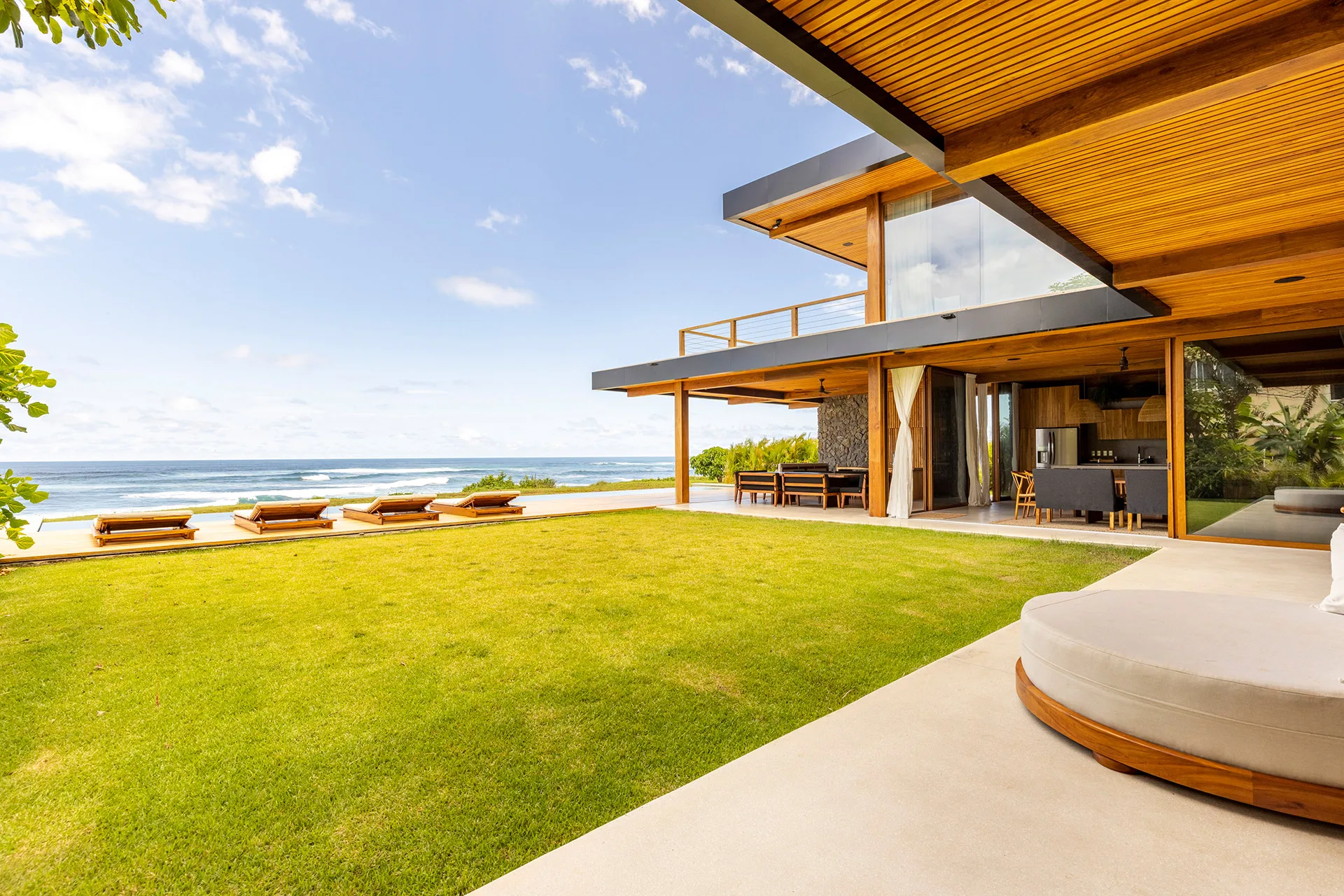 Playa Negra Retreat yard